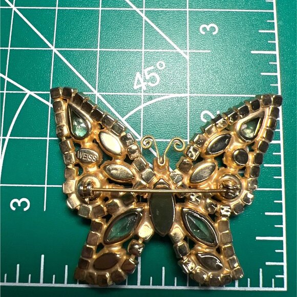 Weiss Signed Butterfly Brooch Aurora Borealis Citrine and Gold Colored Rhineston - Picture 11 of 11